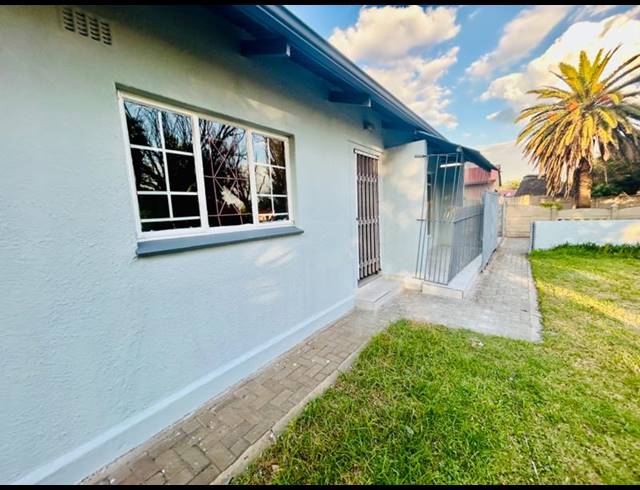 3 BEDROOM HOUSE FOR SALE IN VANDERBIJLPARK CW 5